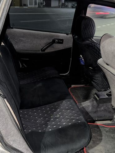 Volkswagen: Volkswagen Passat Variant: 1988 г., 1.8 л, Механика, Бензин, Универсал — 11