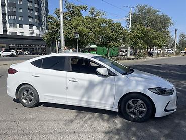 суу химия: Hyundai Avante: 2018 г., 1.6 л, Автомат, Газ, Седан — 2