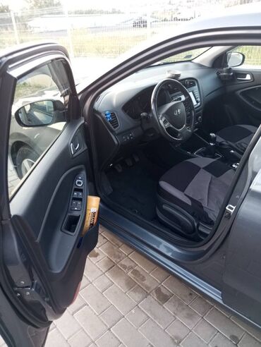 Hyundai: Hyundai i20: 1.3 l | 2015 г. Hečbek — 8
