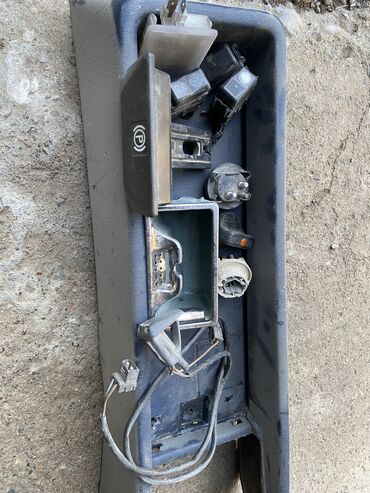 Передние фары: Мерседес w124. 
Запчасти — 6