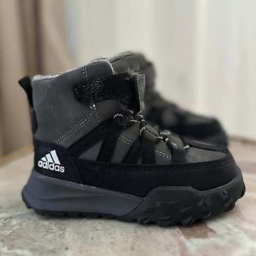 zuma dečija obuća: Adidas dečije čizmice dečaci i devojčice NOVO Novo Brojevi 25 do 36 — 2