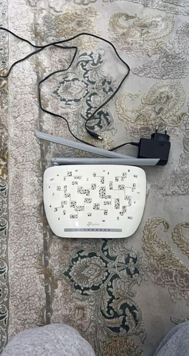 фотокамеры с wifi: TP-Link simsiz Wi‑Fi router - Brend/model: TP-Link (ön hissədə loqo