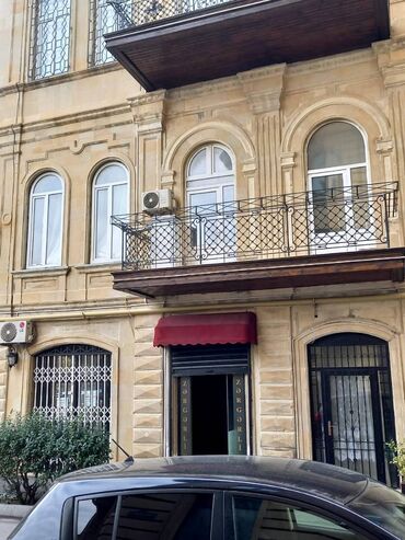 Digər kommersiya daşınmaz əmlakı: Yasamal rayonu torqovıy ərazisində,sahəsi 17 kv/m olan, 1 otağlı -da lalafo.az — 9 Digər kommersiya daşınmaz əmlakı: Yasamal rayonu torqovıy ərazisində,sahəsi 17 kv/m olan, 1 otağlı — 9