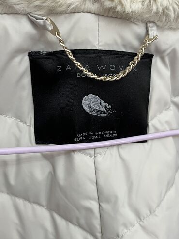 Пуховики и зимние куртки: Пуховик, По колено, С мехом, Стеганый, Ультралегкий, L — 10