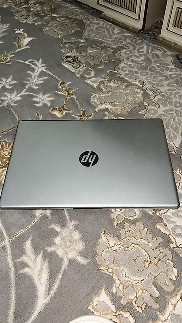 Ноутбуки HP: Ноутбук HP Laptop в серебристом корпусе. Универсальная модель для — 2