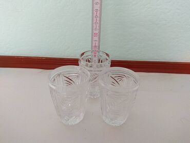 Другие товары для кухни: Продаю: 1. Пивной бокал. Объём 0,5 л. Цена 150 сом; 2. Пивная кружка — 11