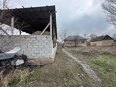 Продажа коттеджей и домов: Трёхкомнатная времянка и новый дом четыре комнатные плюс сарай 20/6 — 24