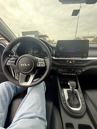 вариант кж: Kia K3: 2022 г., 1.6 л, Вариатор, Бензин, Седан — 6