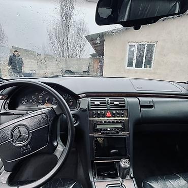 Mercedes-Benz E-Class: 1996 г., 3.2 л, Автомат, Бензин, Седан — 7