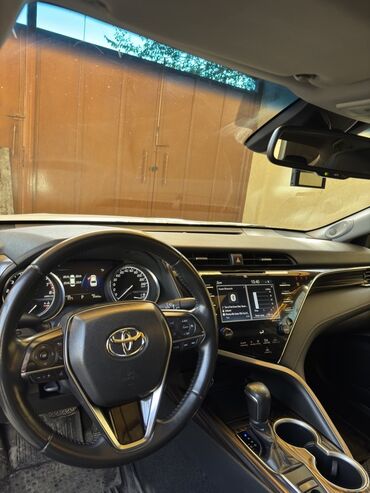 Toyota: Toyota Camry: 2018 г., Автомат, Седан — 6