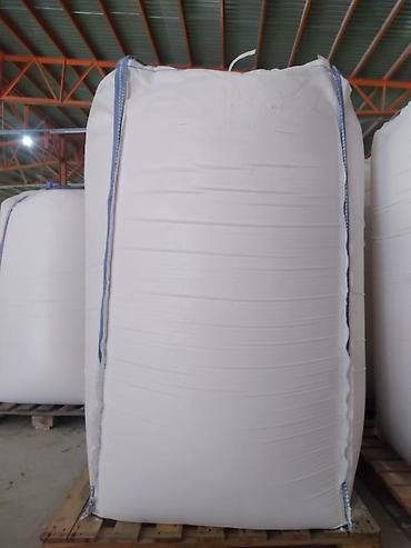 Контейнеры: Məhsul: Big-bag (FIBC) kisələri Təsvir: - Material: Yüksək sıxlıqlı — 1