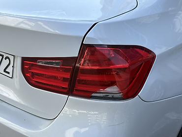 Системы освещения: Sag teref şüşəsində qırıq var. BMW F30 arxa stop — 2