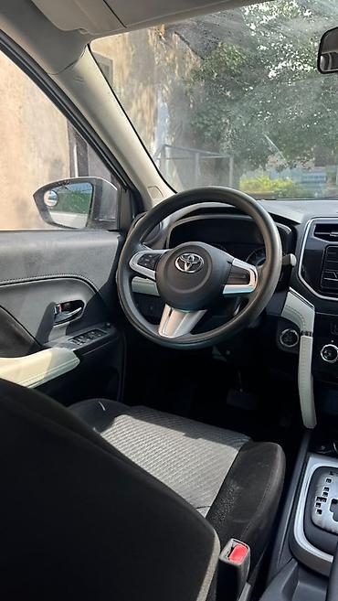 Toyota: Toyota Rush: 2021 г., 1.5 л, Автомат, Бензин, Кроссовер — 10