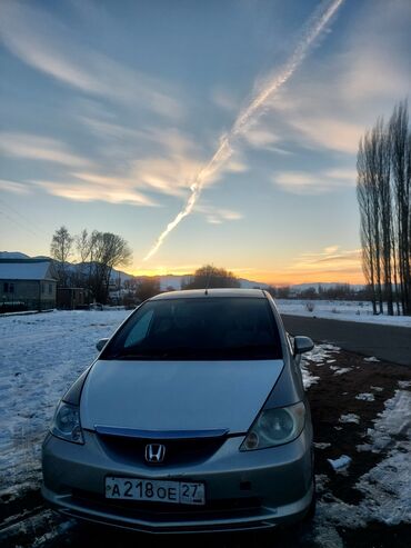 Honda: Honda Fit Aria: 2004 г., 1.5 л, Вариатор, Бензин, Седан