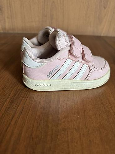 Жаш балдардын бут кийими: Детские кроссовки adidas Original модель с двумя липучками. - — 1