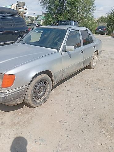 220 mers: Mercedes-Benz E-Class: 1991 г., 2.2 л, Механика, Бензин, Седан — 4