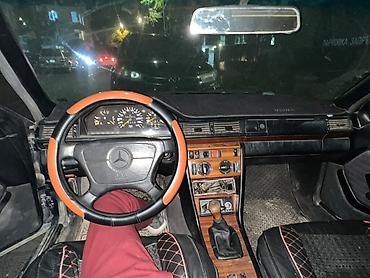 мерс бенс 124: Mercedes-Benz W124: 1993 г., 2.2 л, Механика, Бензин, Седан — 6