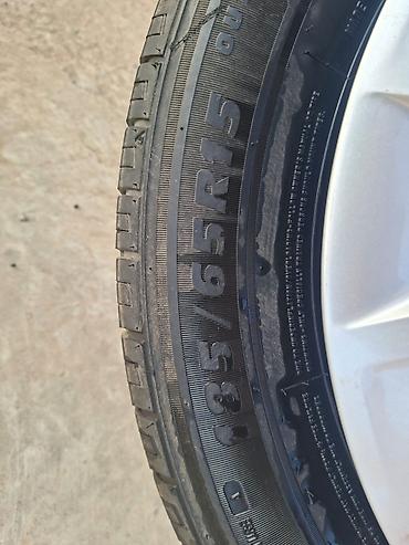 r15 şin: Avtomobil üçün PRINX markalı şin. Şinin ölçüsü **185/65 R15** olaraq — 3
