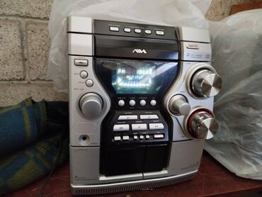 Динамики и колонки: Продаю недорого AIWA муз центр без колонок как усилитель есть AUX
