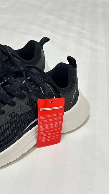 обувь drop: Продаются кроссовки Li-Ning. В наличии две модели: **Модель 1 — 3