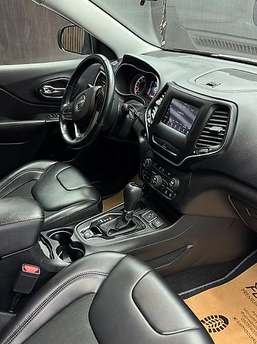 жыпы: Jeep Cherokee: 2018 г., 2.4 л, Автомат, Бензин, Кроссовер — 7