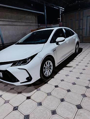 bronco машина: Toyota Corolla: 2020 г., 1.8 л, Вариатор, Гибрид, Седан — 3