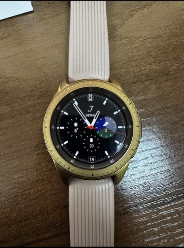купить умные детские часы в бишкеке: Умные часы Samsung Galaxy Watch (42 mm) розовое золото. Город Ош