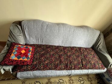 спальный диван трансформер: Диван раскладной,есть место для хранения вещей. Реальным покупателям