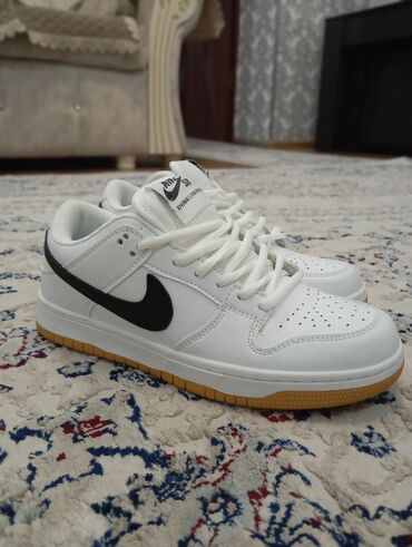 недорогие баскетбольные кроссовки: Мужские кроссовки, 39, Nike, Новый, цвет - Белый, Самовывоз