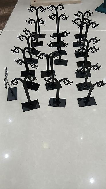 Шкатулки и подставки: Подставки и дисплеи для бижутерии/украшений. - Овальные вертикальные — 5