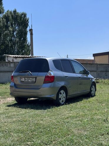 хондо жаз: Honda Jazz: 2006 г., 1.3 л, Механика, Бензин, Хэтчбэк