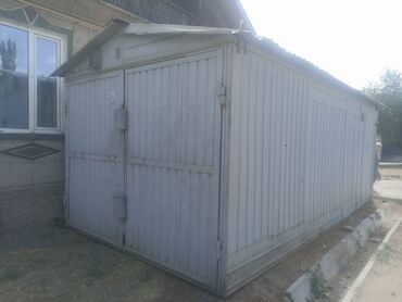 аренда помещения на ошском рынке: 18 м², Металлический | Разборной