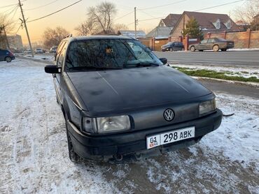 мотор тайга: Volkswagen Passat: 1991 г., 1.8 л, Механика, Бензин, Седан