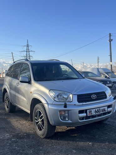 Toyota: Toyota RAV4: 2003 г., 2 л, Автомат, Бензин, Кроссовер