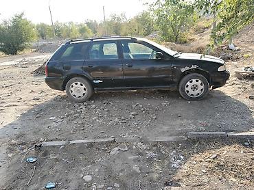 багажник б4: Audi A4: 1998 г., 1.8 л, Механика, Бензин, Универсал — 3