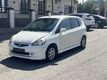 rx 3: Honda Fit: 2002 г., 1.3 л, Бензин — 1