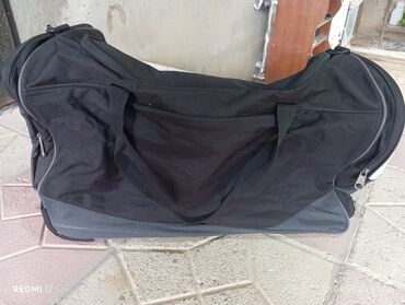 İdman çantaları: Idman üçün təkərli sumkalar satılır 3 ədəddir yekə sumkadir əla — 8