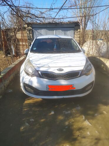 ölüxana kia: Kia Rio: 1.6 l | 2012 il