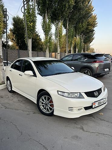 2 8: Honda Accord: 2003 г., 2.4 л, Автомат, Бензин, Седан — 1