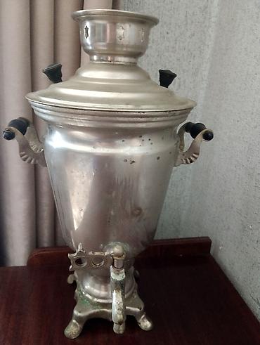 electric samovar: Elektrik samovar SSSRin1975 ci - Korpus: metal, klassik formalı — 2