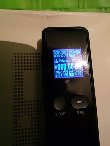 Ostale kamere: Digitalni diktafon Wohlman V90 je kompaktan i prenosiv uređaj — 2