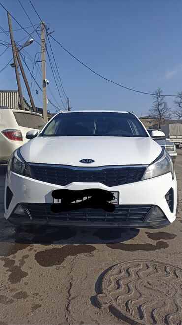 kia rio 2001: Kia Rio: 2021 г., 1.6 л, Автомат, Газ, Седан
