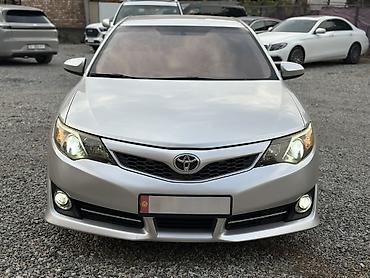 Toyota Camry: 2011 г., 3.5 л, Автомат, Бензин, Седан