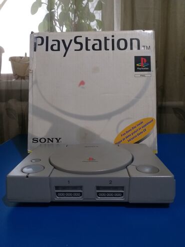 кол жуугуч: Игровая приставка Sony PlayStation 1 . В хорошем состоянии полный