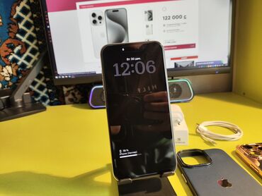 Apple iPhone: IPhone 15 Pro Max, Б/у, 256 ГБ, Белый, Зарядное устройство, 81 % — 1