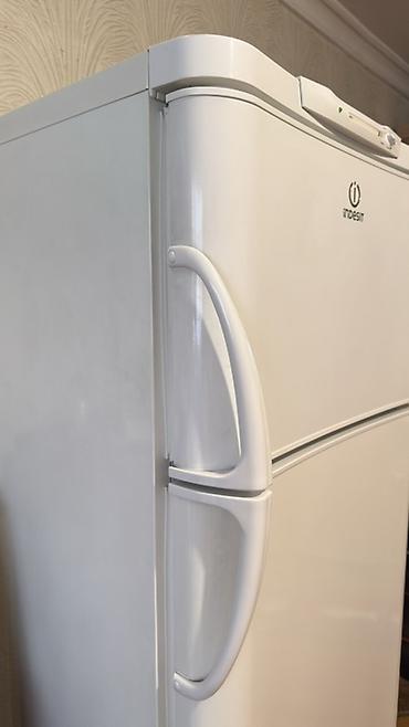 usta cantasi: İşlənmiş 2 qapılı Indesit Soyuducu Satılır, rəng - Ağ — 4