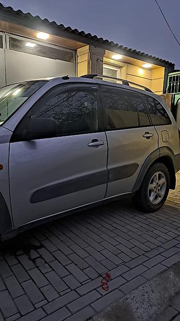 Toyota: Toyota RAV4: 0.2 l | 2002 il Ofrouder/SUV — 14