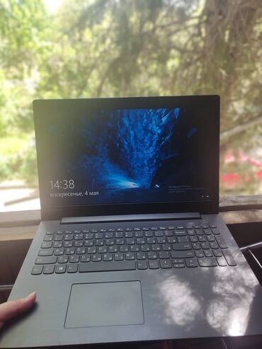 Ноутбуки: Lenovo
