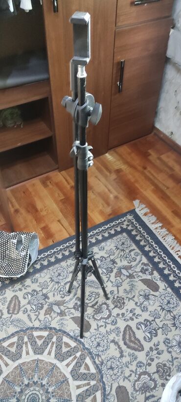 керосин лампа: Штатив+ кольцевая лампа 26 см+ микрофон проводной+ чехол