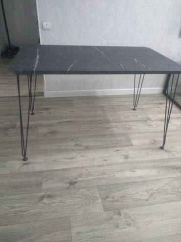 каменный стол: Кухонный Стол, цвет - Серый, Новый